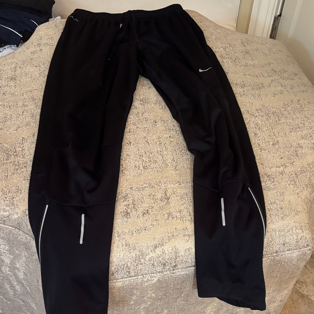 Nike Men's Black Joggers with White Accents